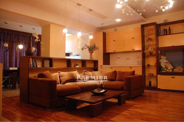 У продажу 3 кімн. квартира на березі чорного моря - фото 1
