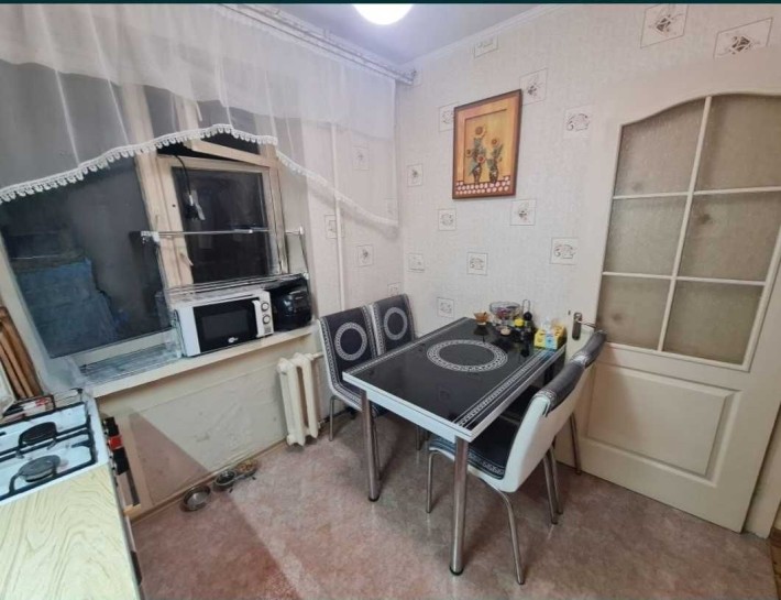 Продам 4х комнатную квартиру в г. Черноморск - фото 1