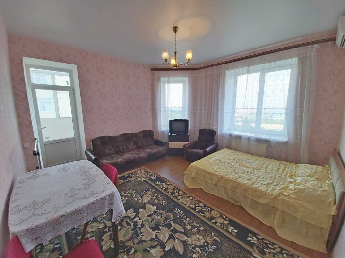 Продам трехкомнатную квартиру в новом доме, Черноморск - фото 1
