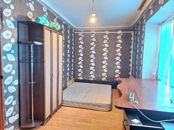 Продам 2К роздільну квартиру, вул. Меблева! - фото 1