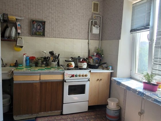 Продам 1но кімнатну "чешку ",Ворошилівка. Марганец