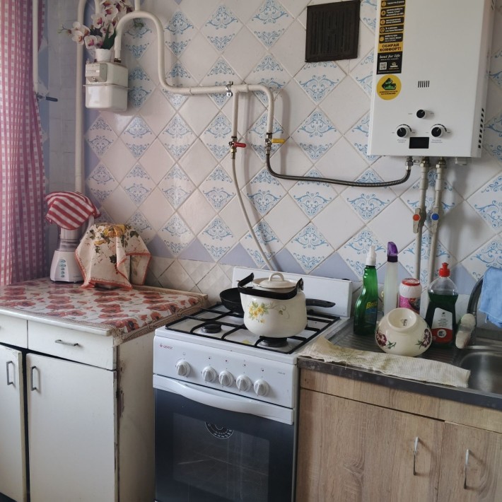 Продаю 1 комн изолированную квартиру в центре Мерефы - фото 1