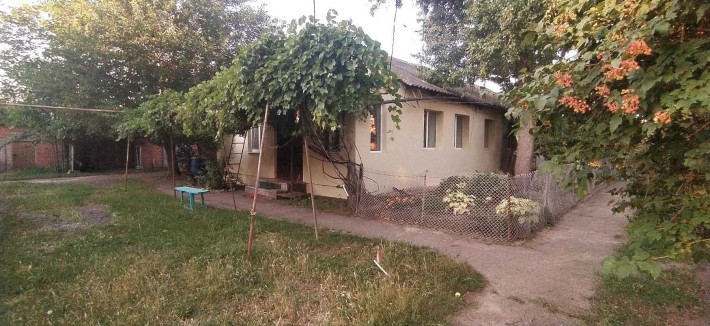 Продам 3-кімнатну квартиру в приватному секторі - фото 1