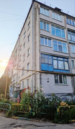 3-кімнатна квартира в м. Звягель - фото 1