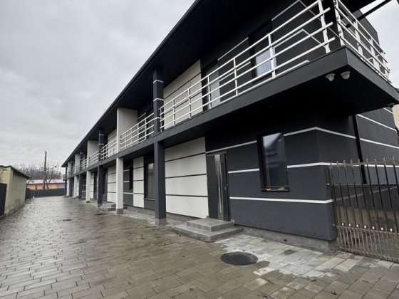 Танхаус,3-ох кімнатний ПРОДАЖ Мукачево