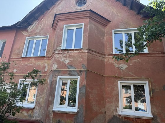 Продам  2х  кімнатну квартиру район Рокитне вул Саксаганского 5. Прилуки