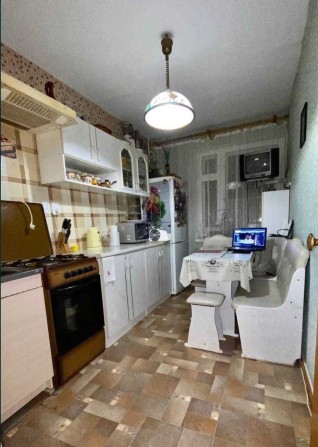 Продам трикімнатну квартиру - фото 1