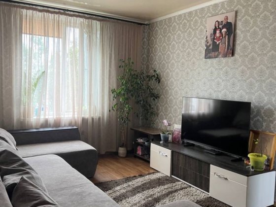 Продам квартиру на проспекті СШБ (ПШС) з технікою та меблями Павлоград