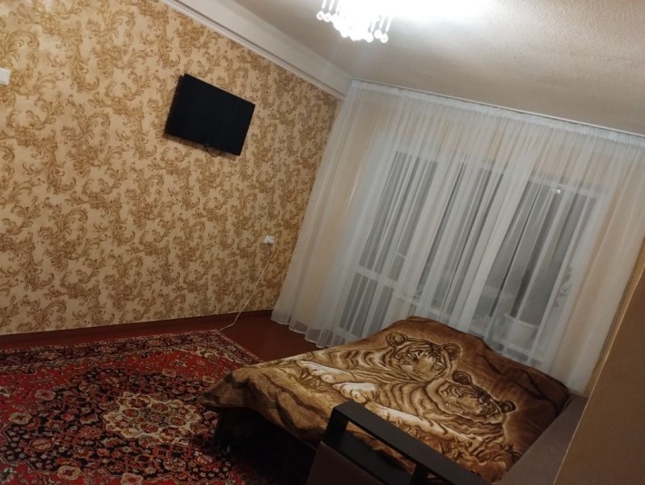 Продам теплую уютную 3 - комнатную квартиру - фото 1
