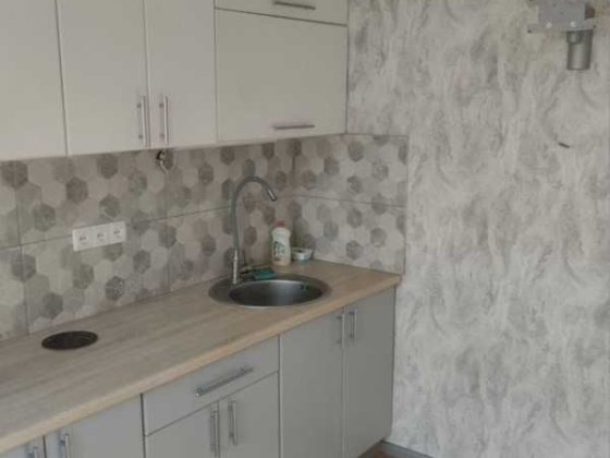 Продам 3-комнатную квартиру Центр 