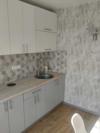 Продам 3-комнатную квартиру Центр - фото 1