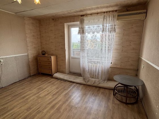 Продается 1 комнтная квартира. Центр. Кирпичный дом. Славянск Славянск