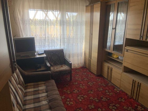 Продается 2 комнатная квартира в центре города. Славянск