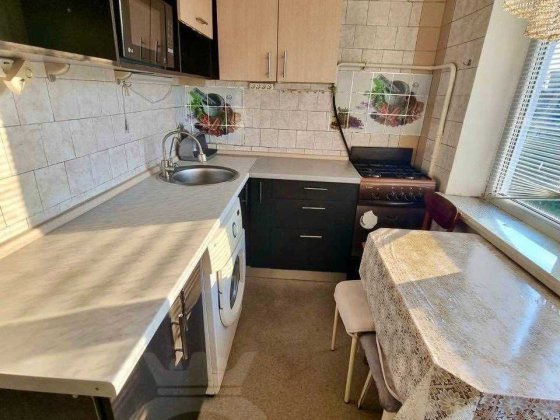 2-кімнатна квартира з меблями та технікою м.Українка Новая Украинка