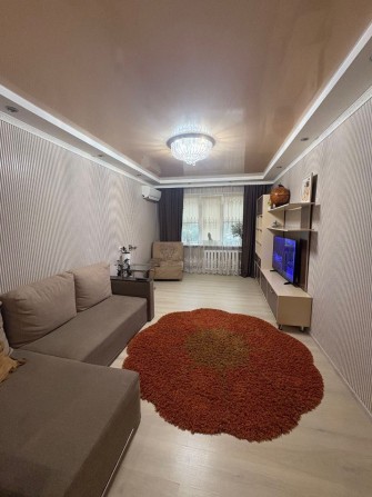 Продається 3 кімнатна  квартира р-н жд - фото 1