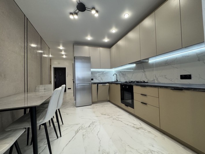 Продаж 2к.кв., Виставка, 87000$, Рауш - фото 1