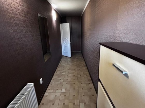 Продається 3 кімнатна квартира від власника Хотин