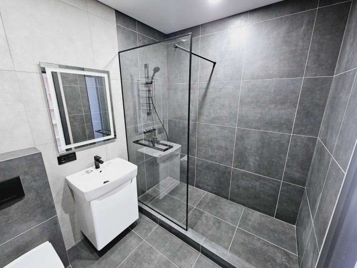 Продаж 1-к квартири на Озерній
СУПЕР ЗРУЧНЕ МІСЦЕ РОЗТШУВАННЯ!! - фото 1