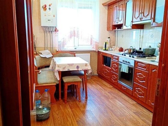 Продам 3-комнатную квартиру с АВТОНОМНЫМ ОТОПЛЕНИЕМ Чугуев