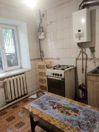 Продам 2 комнатную квартиру в центре Чугуева - фото 1