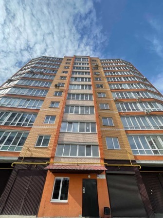 Продається 2 кімнатна квартира, Озерна, ЖК "Дорадо" - фото 1