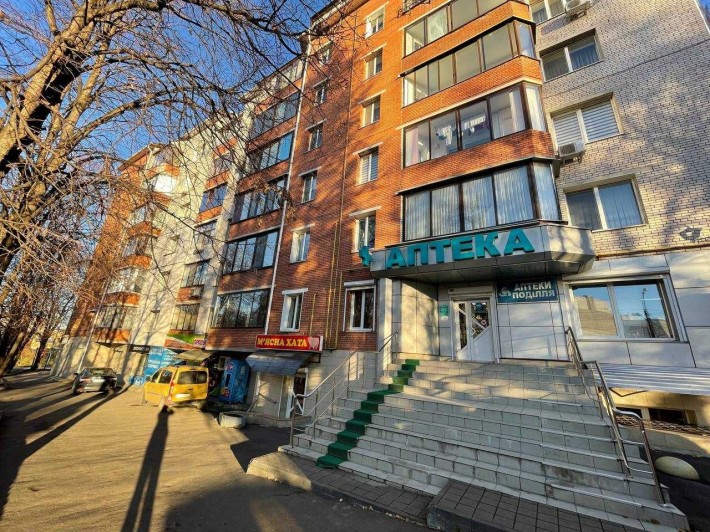 Продам затишну квартиру з ремонтом  на Інститутській! - фото 1