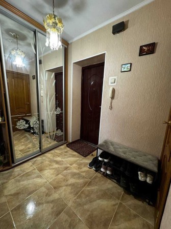 1к квартира, Озерна, вигляд на озеро, меблі, техніка, 38м² цегла 8/10п - фото 1