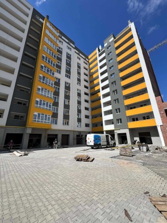 1 кім Рауш Виставка  (вул. С. Бандери) ID 31677 - фото 1