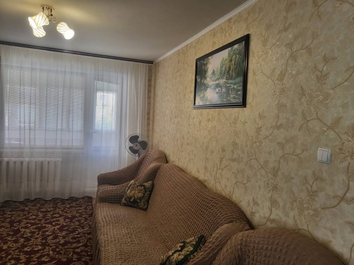 Продаж 3 кімнатної квартири 17 квартал - фото 1