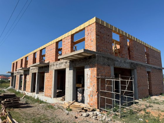 Квартира біля Тячева в новобудові — природа, тиша і комфорт Тячів