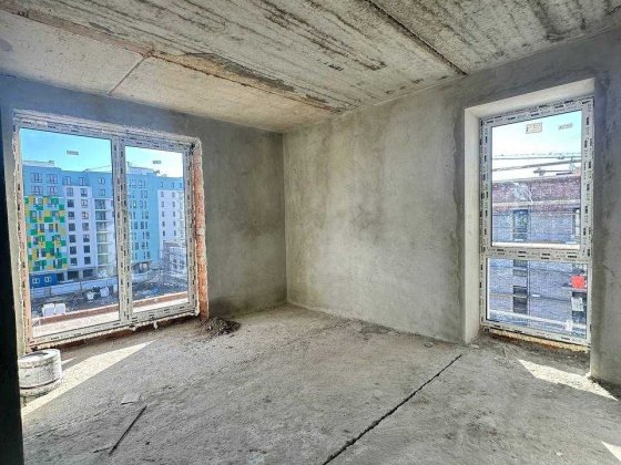 Продається трикімнатна квартира ЖК Краківський готова до ремонту Волчинец
