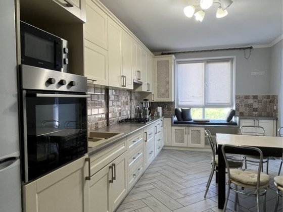 Калинова Слобода2. Три кімнати Крихівці