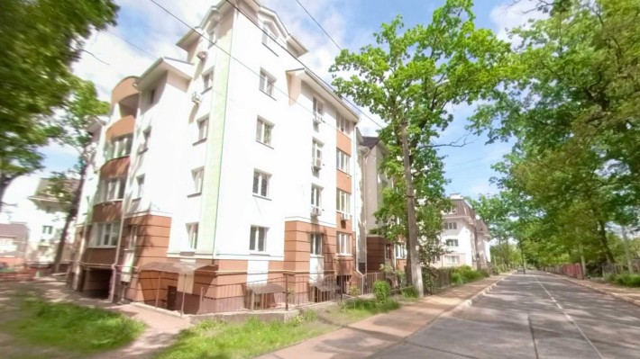 Продається однокімнатна квартира в центрі Ворзеля - фото 1