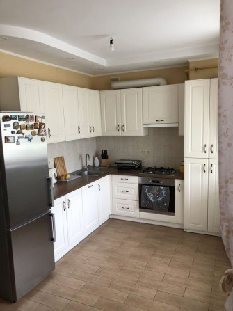 Продаж 3 кімнатної двохрівневої квартири с. Нові Петрівці - фото 1