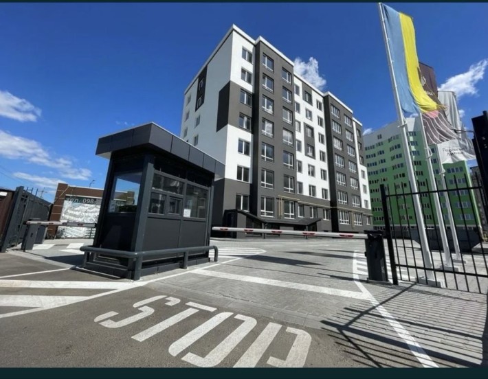 Продам квартиру 47 м кв з ремонтом і меблями - фото 1