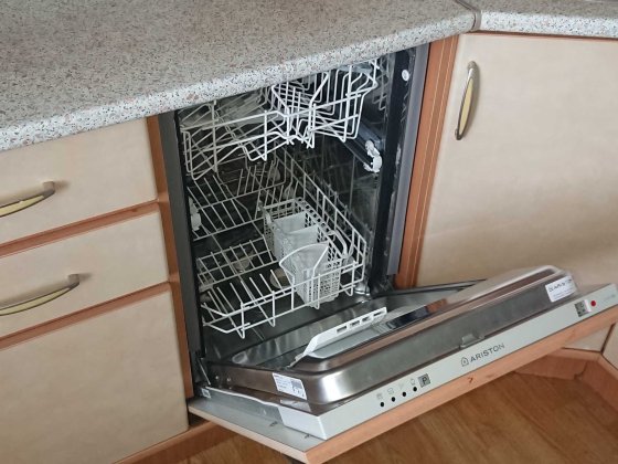 Продаж 3-к квартири в м.Славутич, Добринінський кв-л 9  21450$ (торг) Славутич