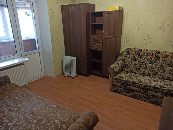 Продам компактну квартиру в центрі від власника - фото 1