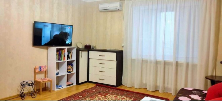 Квартира з ремонтом та меблями у центрі Бородянки - фото 1
