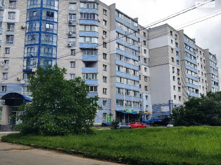 Простора двокімнатна квартира в Глевасі - фото 1