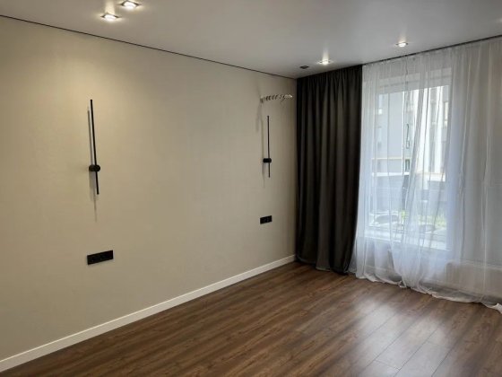 1-кімн 45м2 з ремонтом в ЖК Емоція с. Хотів вул. Просмилова, 1 Хотов