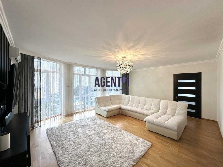 Продаж якісної 3-кімн. квартири у ЖК Чайка, вул. Лобановського, 27 - фото 1