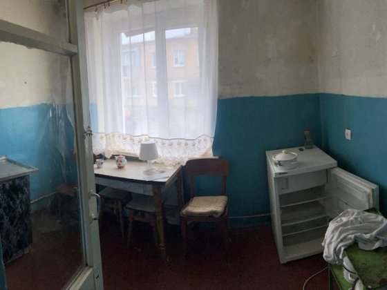 Продам квартиру 2-ох кімнатну Помічна