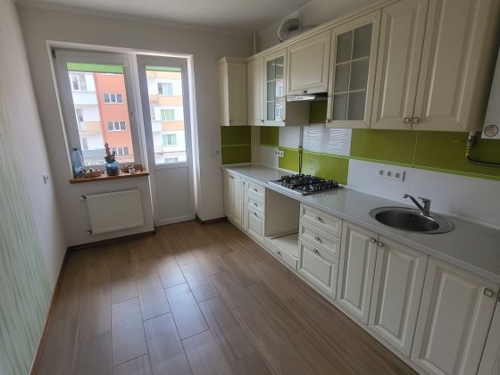Продаж 2-кім Винники в новобудові з ремонтом. Винники
