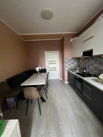 Продаж 2-к квартири з якісним ремонтом Винники - фото 1