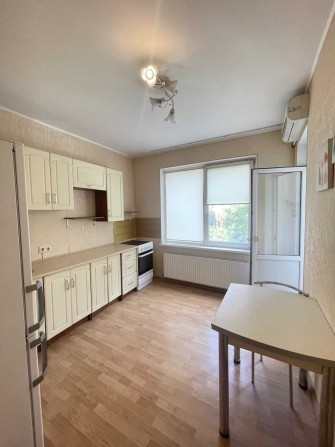 Продам однокомнатную квартиру в ЖК Радужный с хорошим ремонтом - фото 1