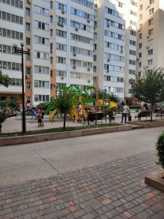 Продам 1 ком жк Радужный магазин Копейка - фото 1