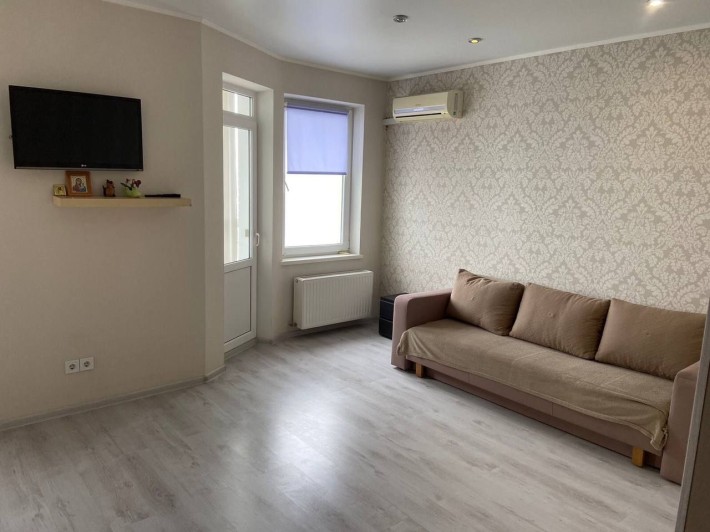 Продам ж/к Радужный!  1 ком кв-ру с гадиробной и лоджией - фото 1