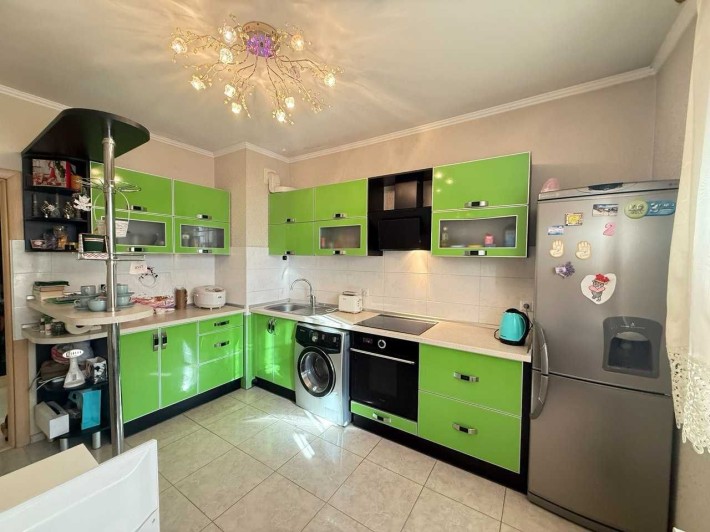 Продам квартиру в ЖК Радужный - фото 1