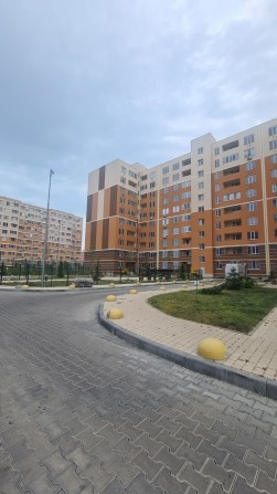 Простора однокімнатна квартира в новобудові ЖК Кольоровий Бульвар - фото 1