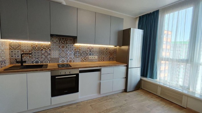 Продаётся 2к квартира в новом доме в ЖК Акварель (950-153) - фото 1